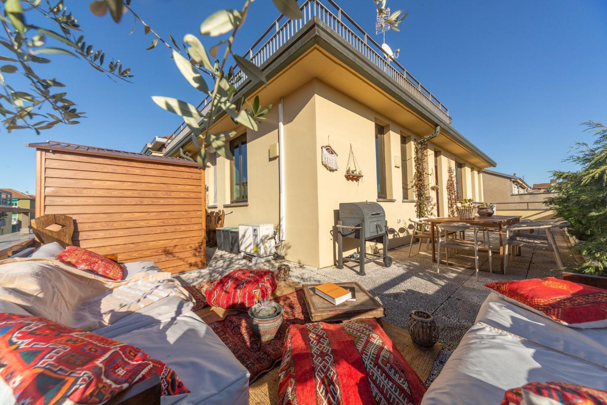 Casa Madera With Lovely Terrace Apartamento