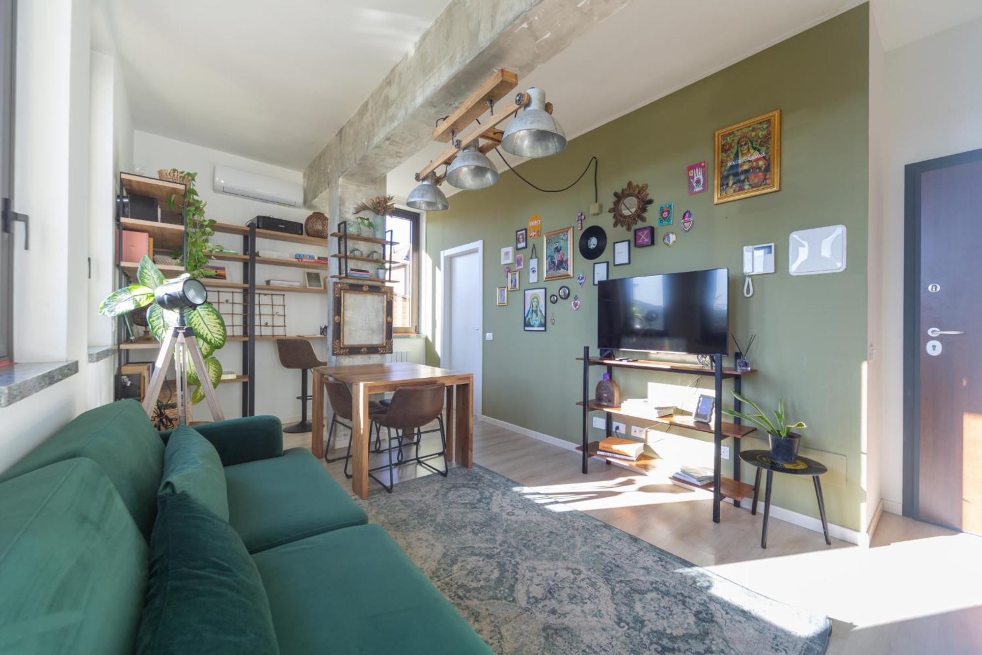 Casa Madera With Lovely Terrace Appartement Milan